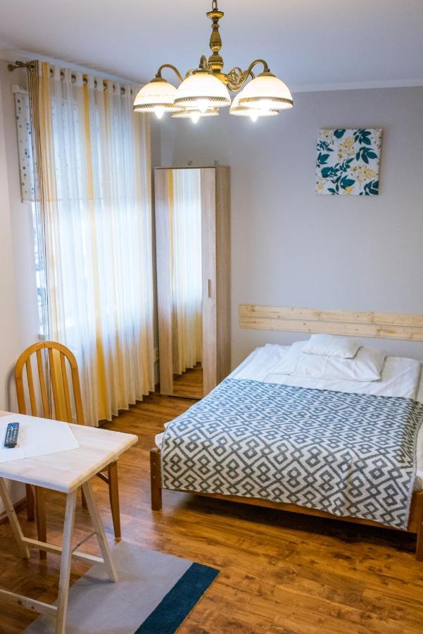 Pokoje Goscinne U Meresa Żywiec Esterno foto
